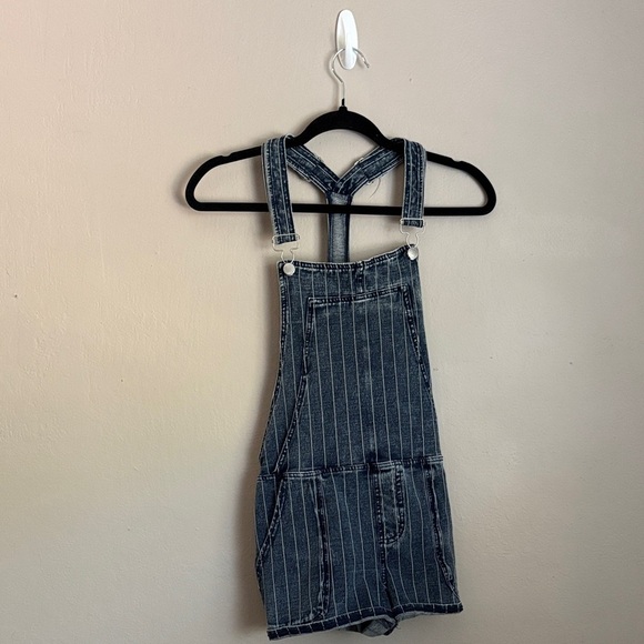 Z Supply Stripped Overall shorts size XS - Picture 1 of 6